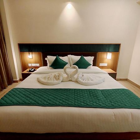 Viraj Retreat Ξενοδοχείο Mundrothuruth Εξωτερικό φωτογραφία